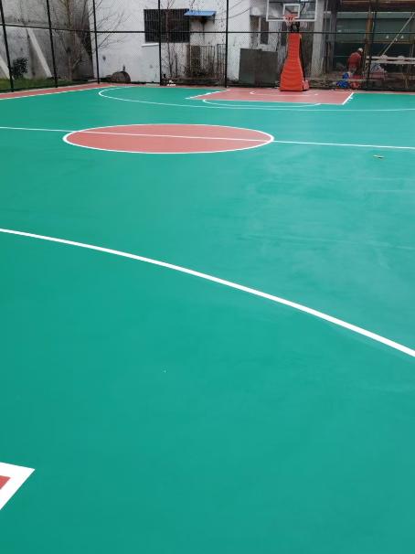 仙游 球场长期使用易出现地面开裂